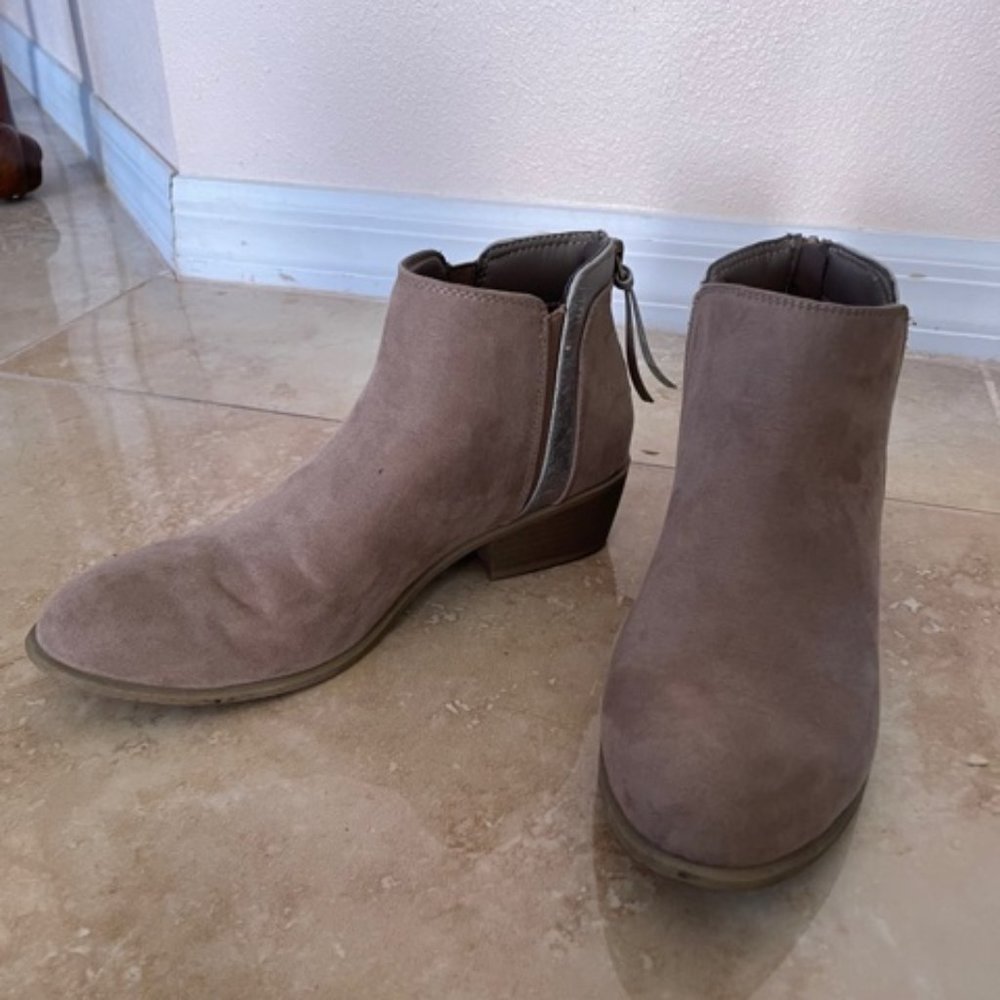 Women's Suede Booties Size 8M